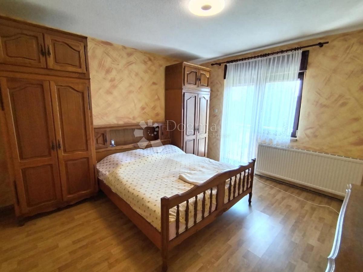 Hiša Mali Grabičani, Sokolovac, 218m2