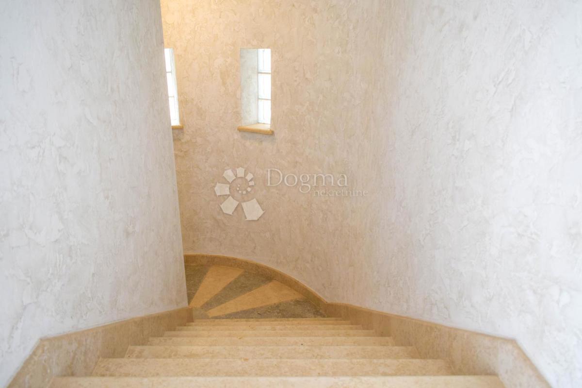 Hiša Poreč, 400m2