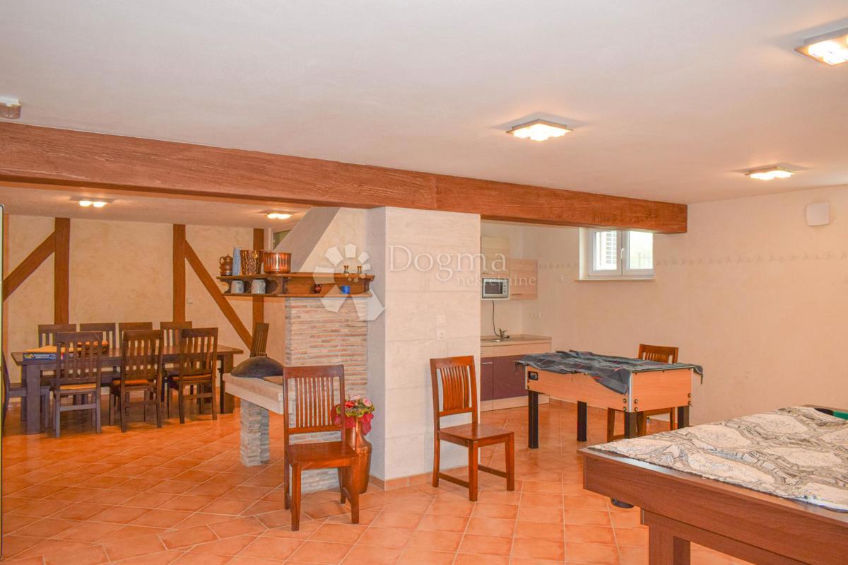 Hiša Poreč, 400m2
