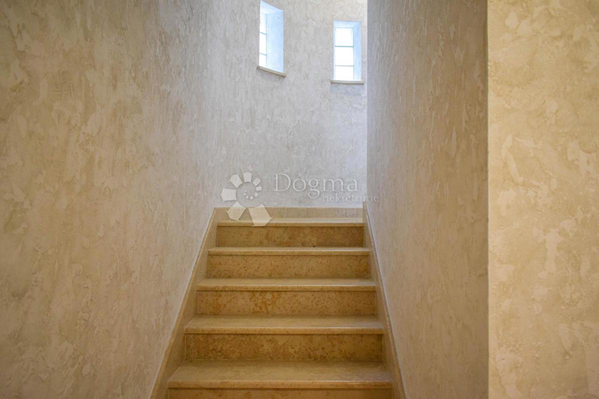 Hiša Poreč, 400m2