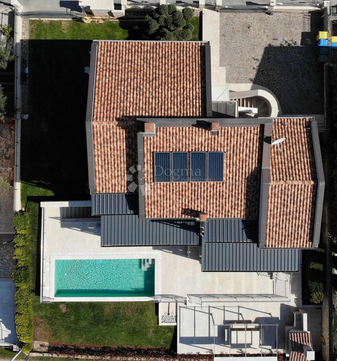 Hiša Poreč, 400m2