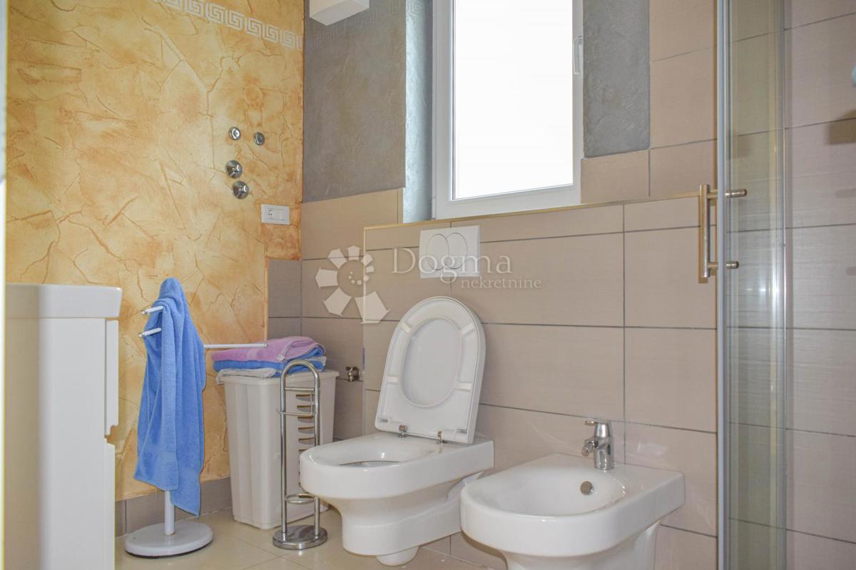 Hiša Poreč, 400m2