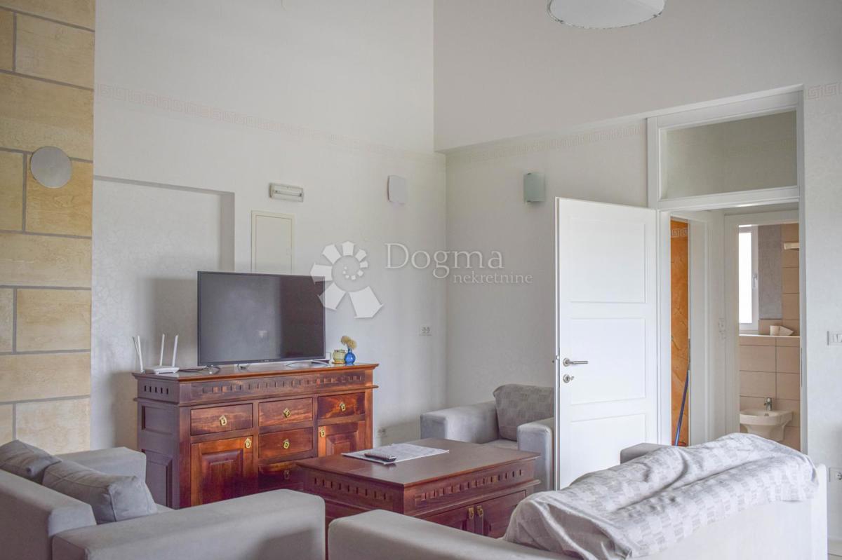 Hiša Poreč, 400m2