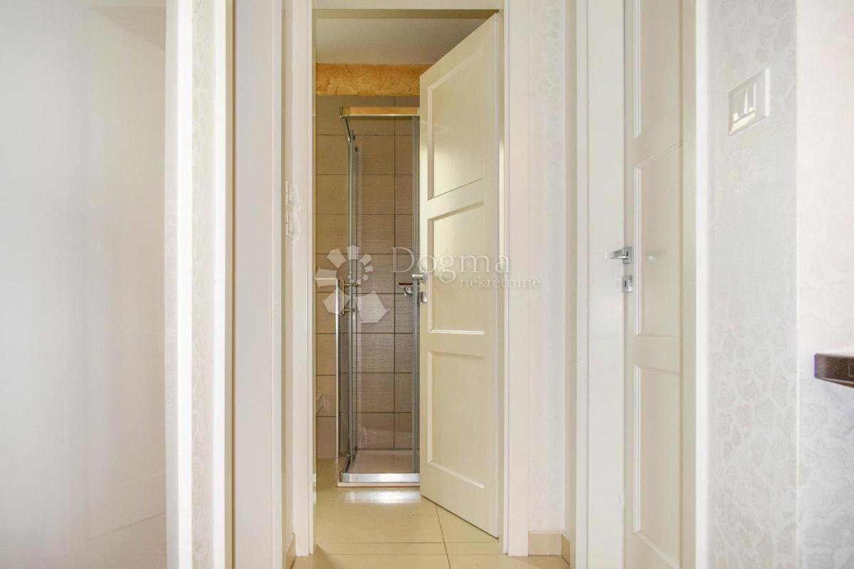 Hiša Poreč, 400m2
