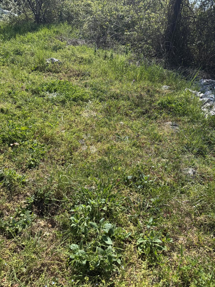 Zazidljivo zemljišče Matulji, 885m2