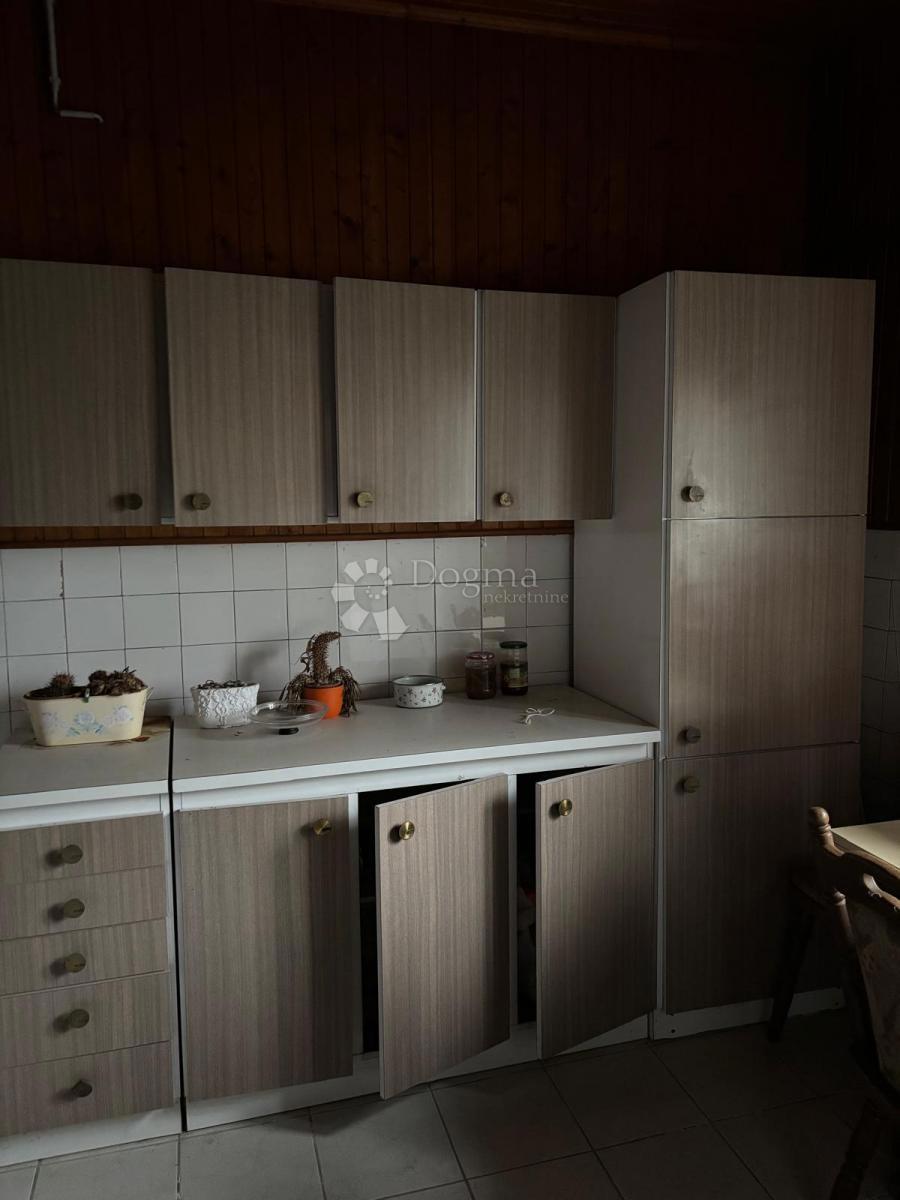 Hiša Možđenec, Novi Marof, 613m2