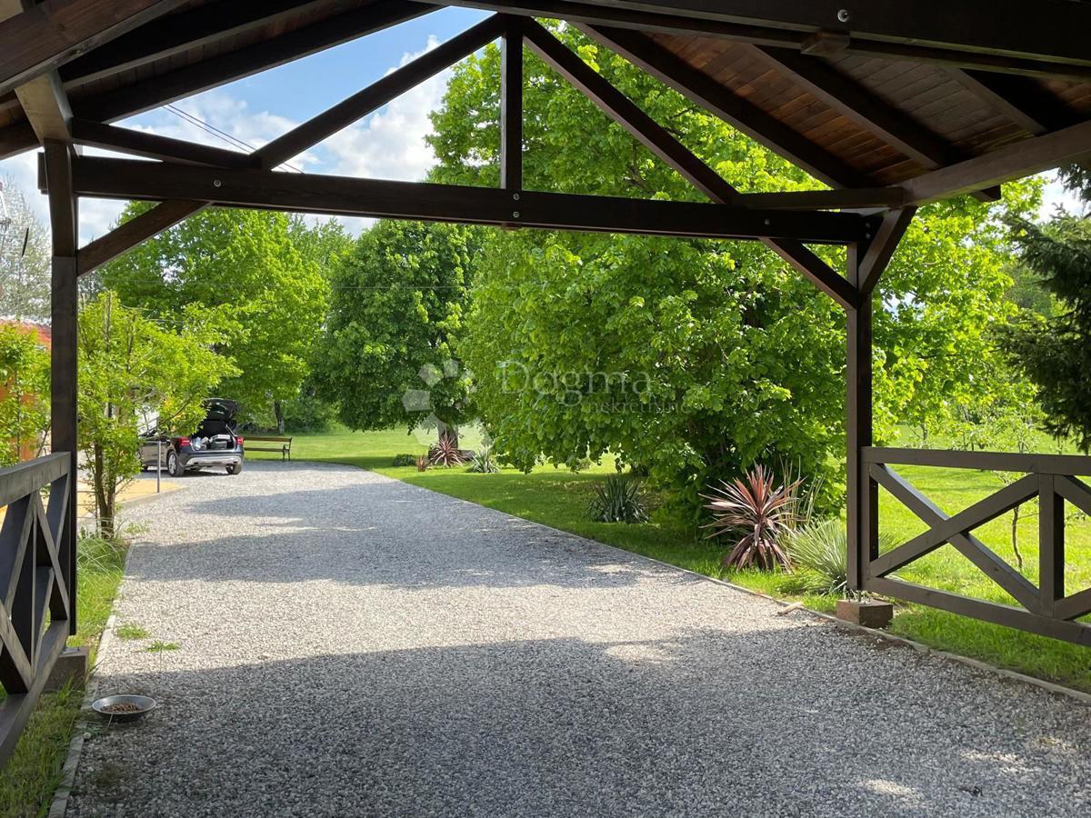 Hiša Kruškovac, Gospić - Okolica, 200m2