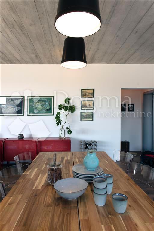 Hiša Rovinj, 200m2