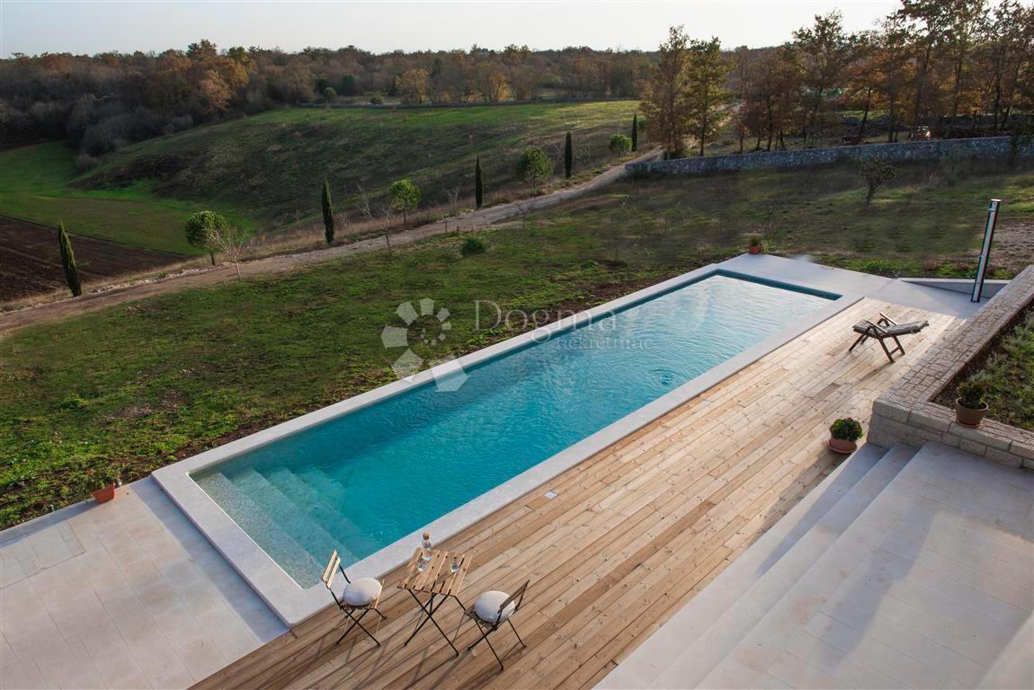 Hiša Rovinj, 200m2