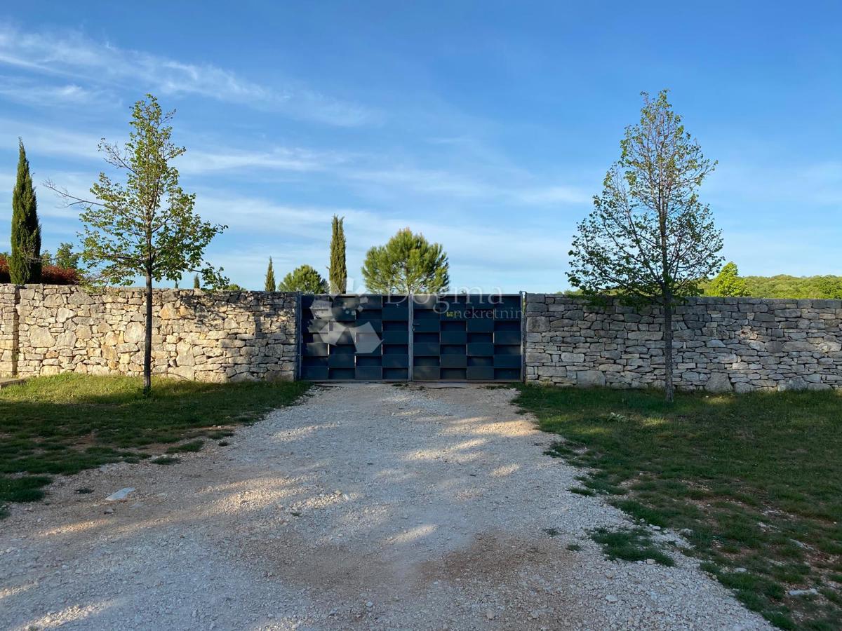 Hiša Rovinj, 200m2
