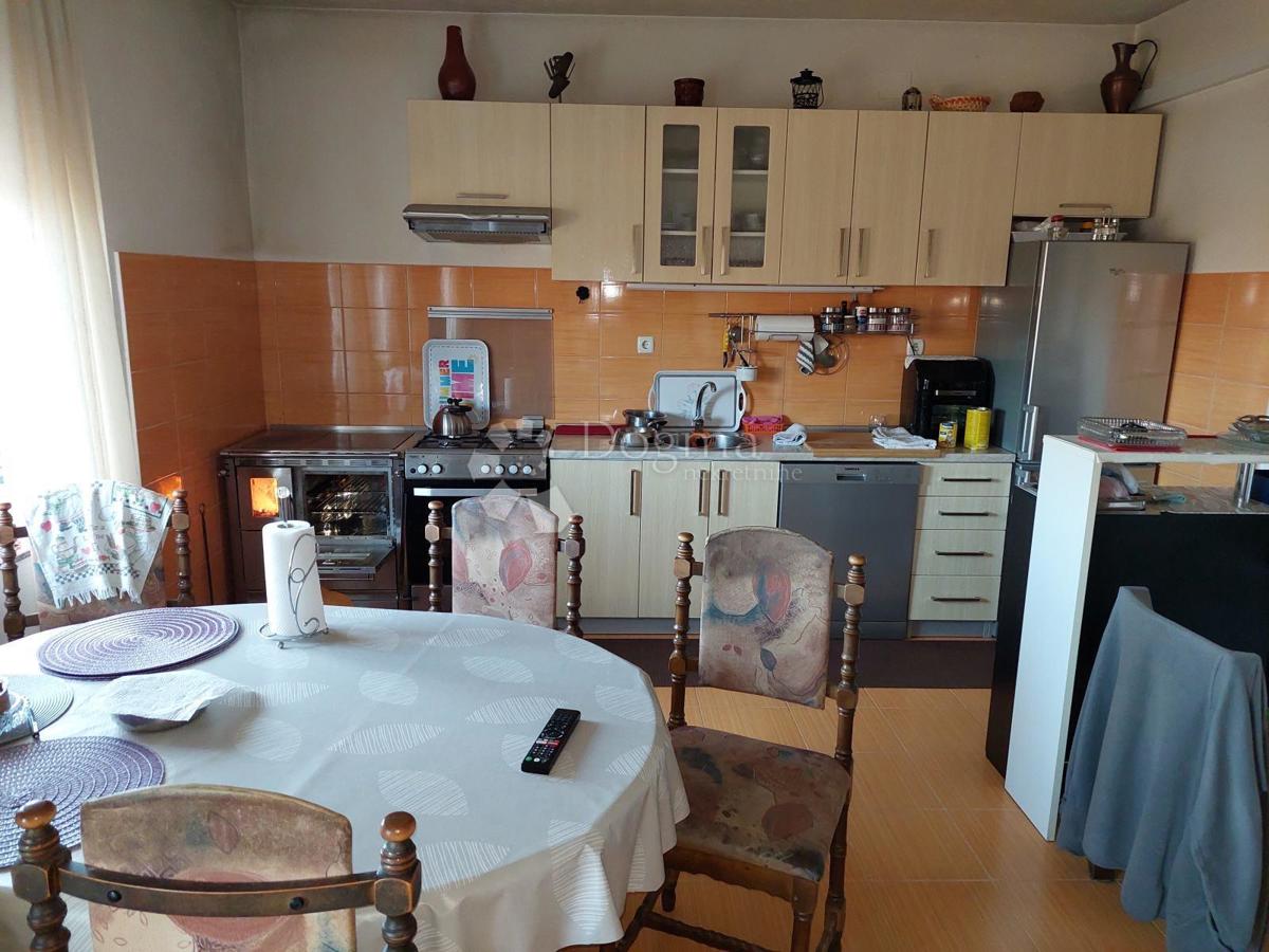 Hiša Žitnić, Drniš, 97m2