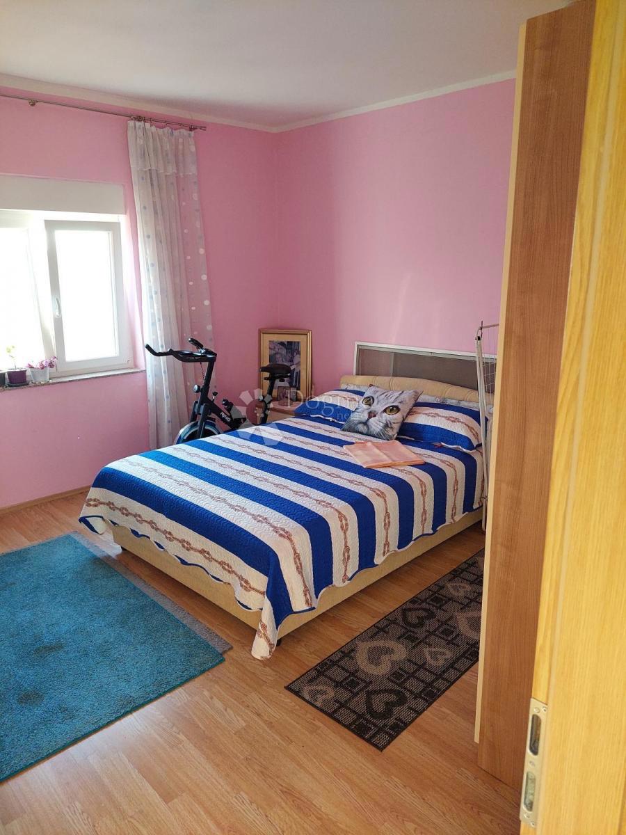 Hiša Žitnić, Drniš, 97m2