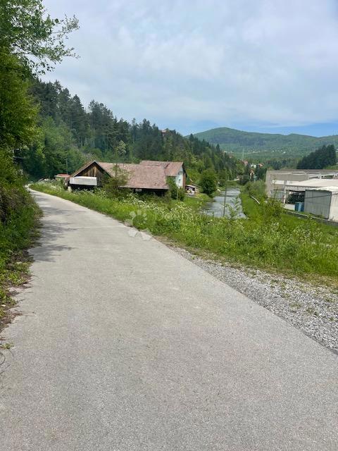 Zazidljivo zemljišče Vrbovsko, 1.885m2