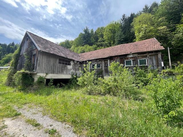 Zazidljivo zemljišče Vrbovsko, 1.885m2