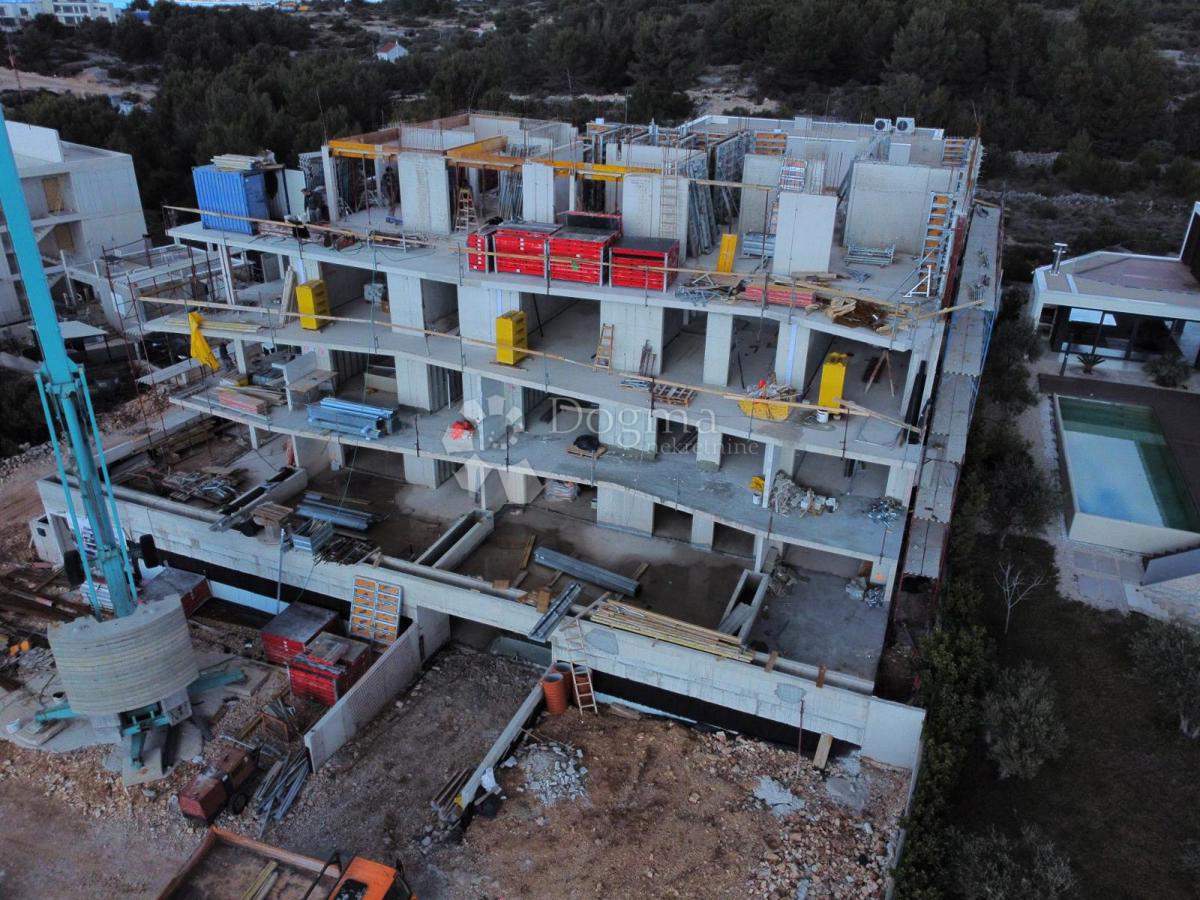 Stanovanje Primošten,  80.80m2