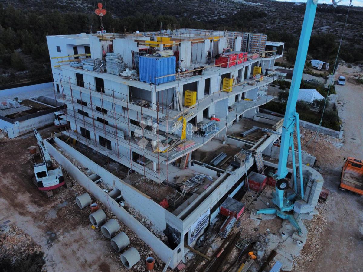 Stanovanje Primošten,  80.80m2