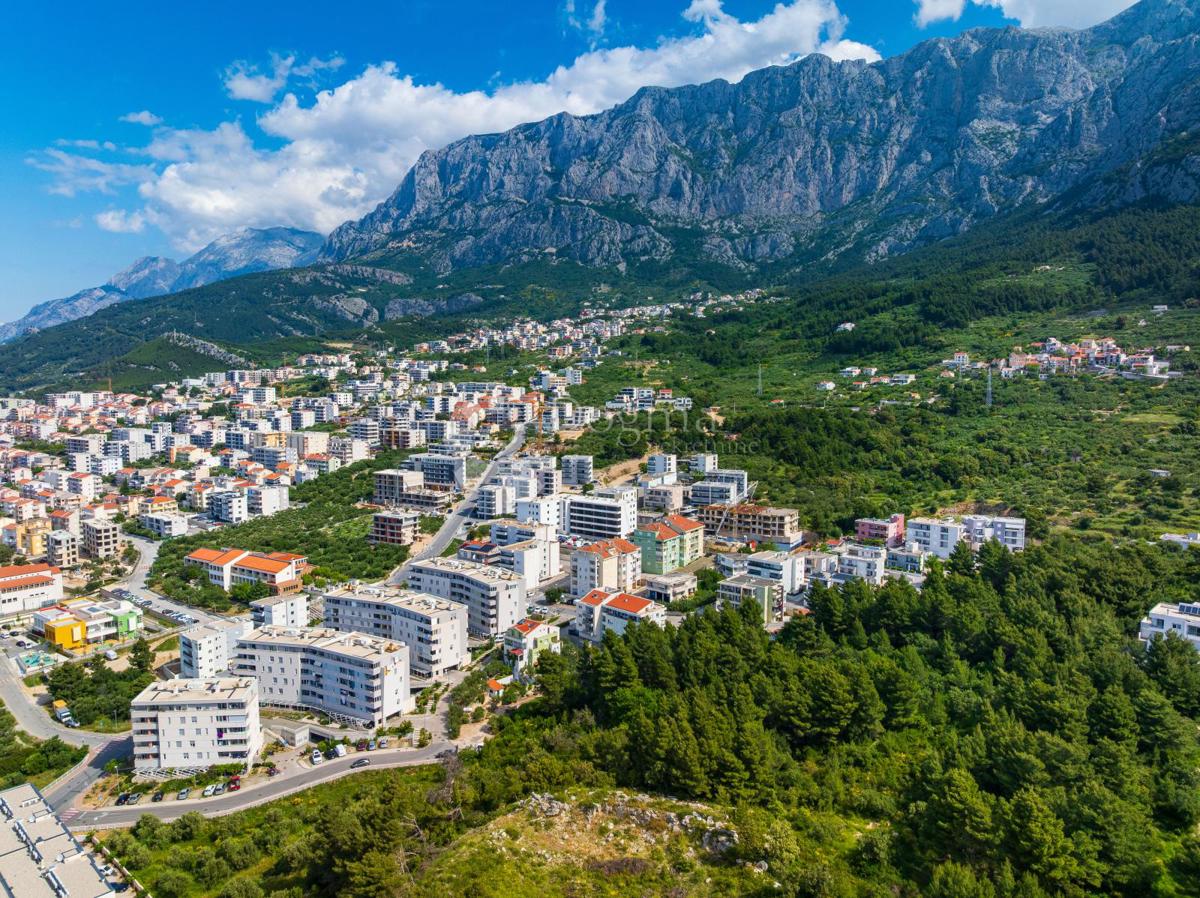 Zazidljivo zemljišče Makarska, 2.017m2