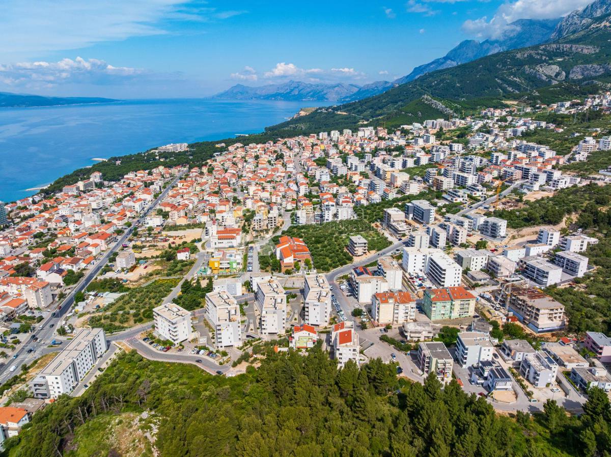 Zazidljivo zemljišče Makarska, 2.017m2