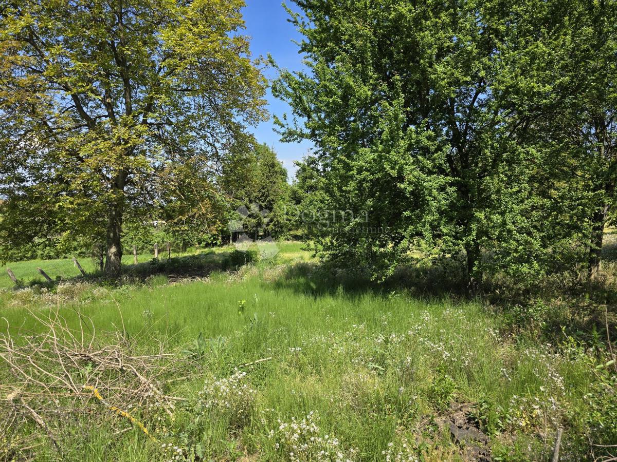 Zazidljivo zemljišče Križanec, Sveti Ilija, 1.305m2