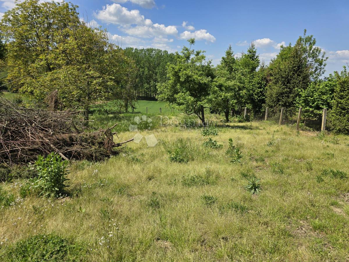 Zazidljivo zemljišče Križanec, Sveti Ilija, 1.305m2