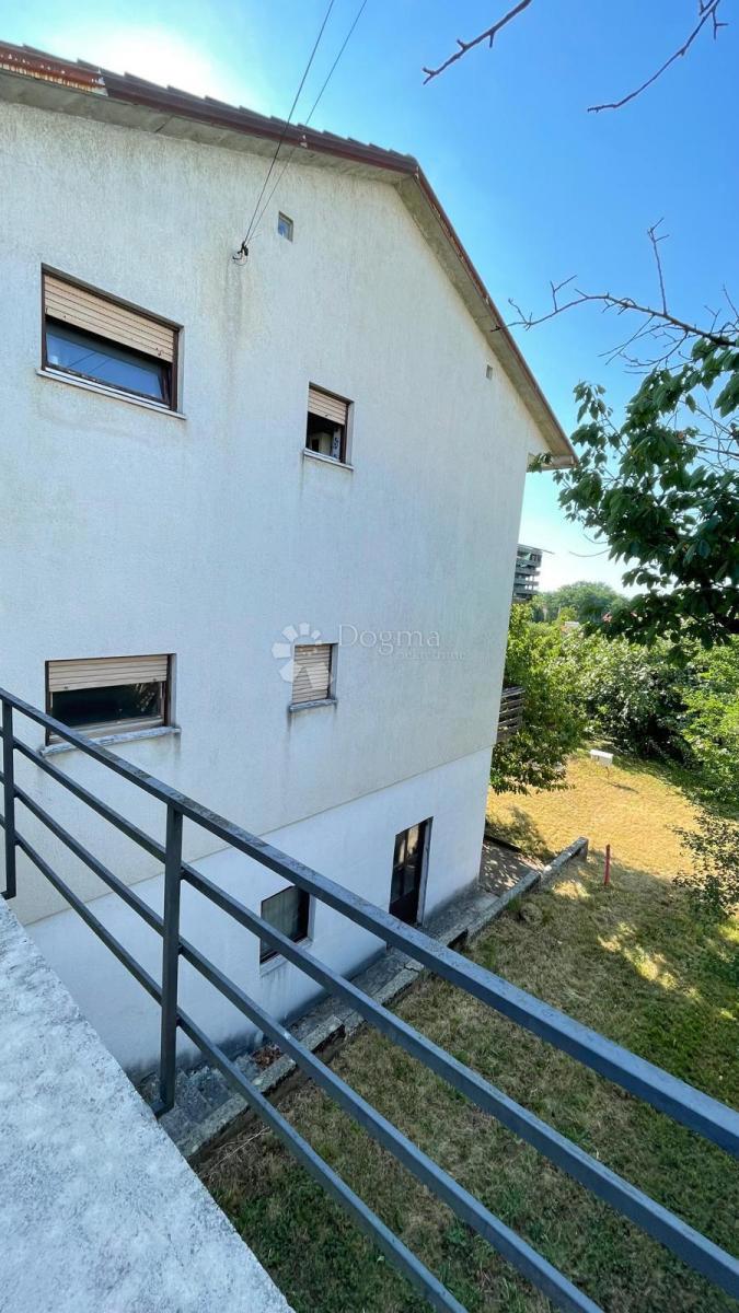 Hiša Trinajstići, Kastav, 399m2