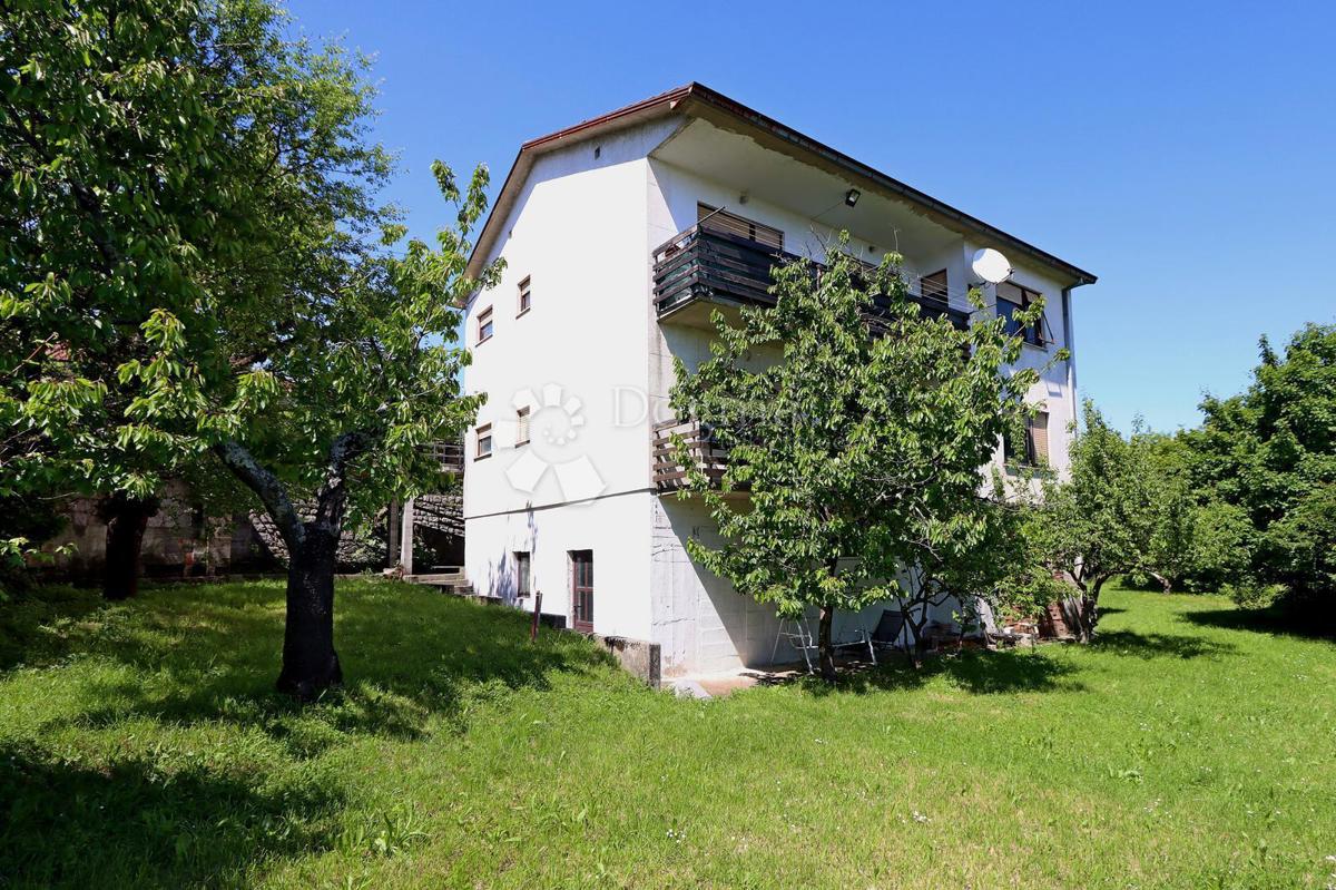 Hiša Trinajstići, Kastav, 399m2