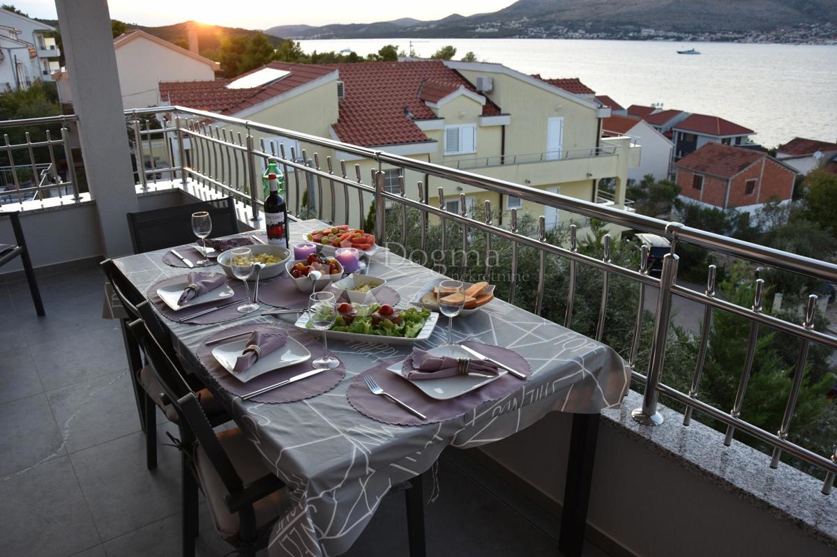 Hiša Okrug Gornji, Okrug, 690m2