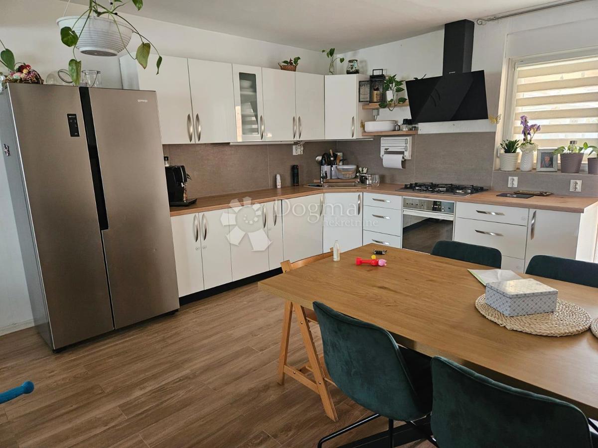 Hiša Privlaka, 262m2