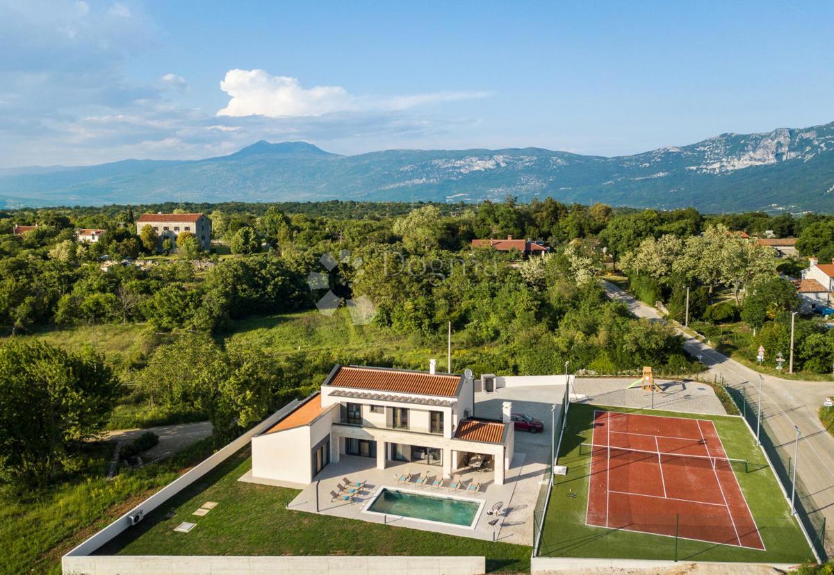 Hiša Labin, 252m2