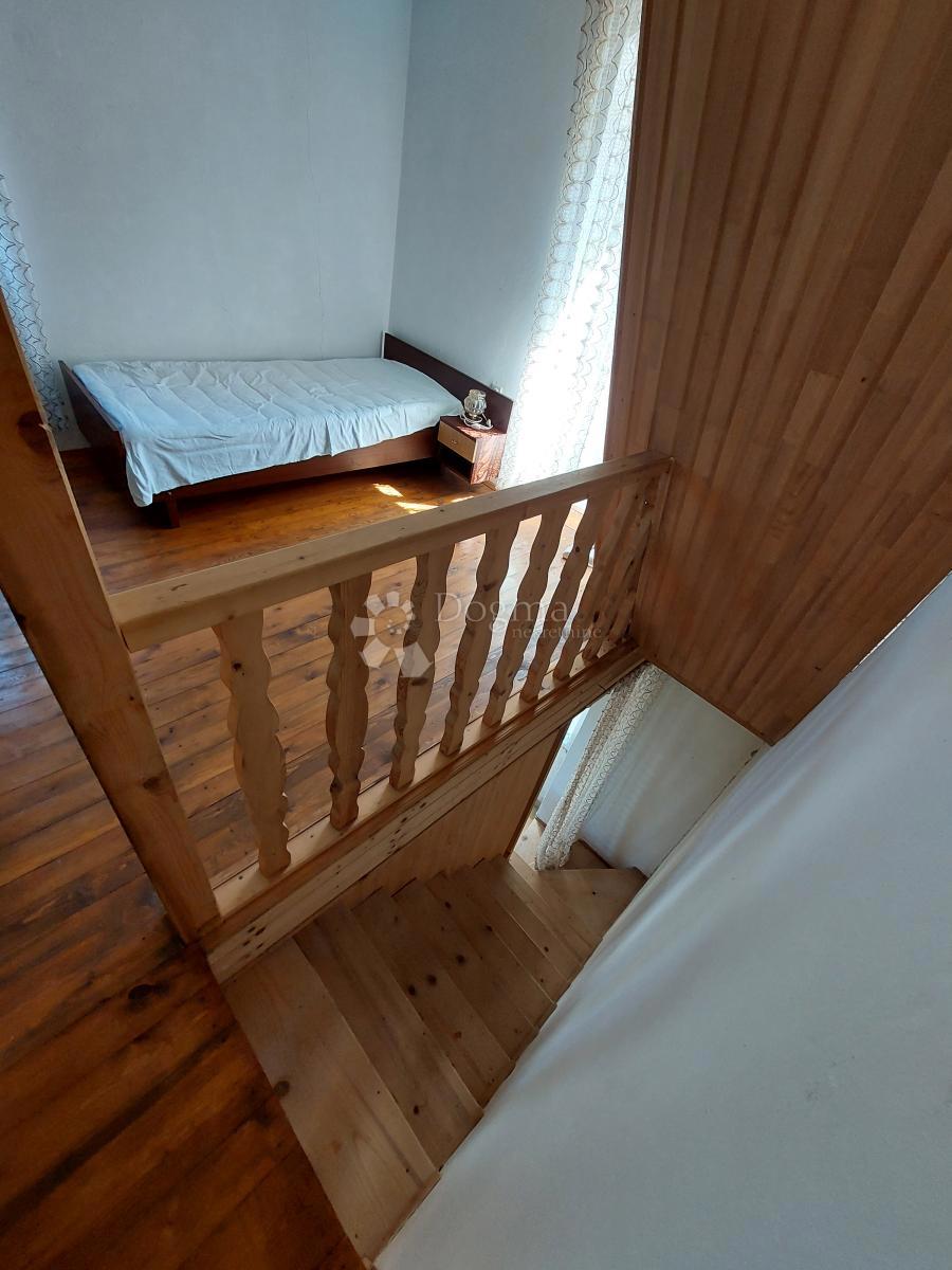 Hiša Labin, 65m2
