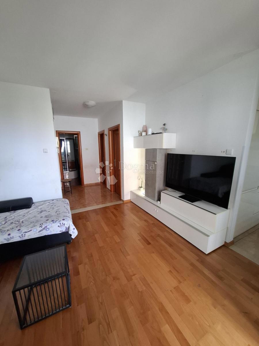 Stanovanje Supetar, 57,50m2