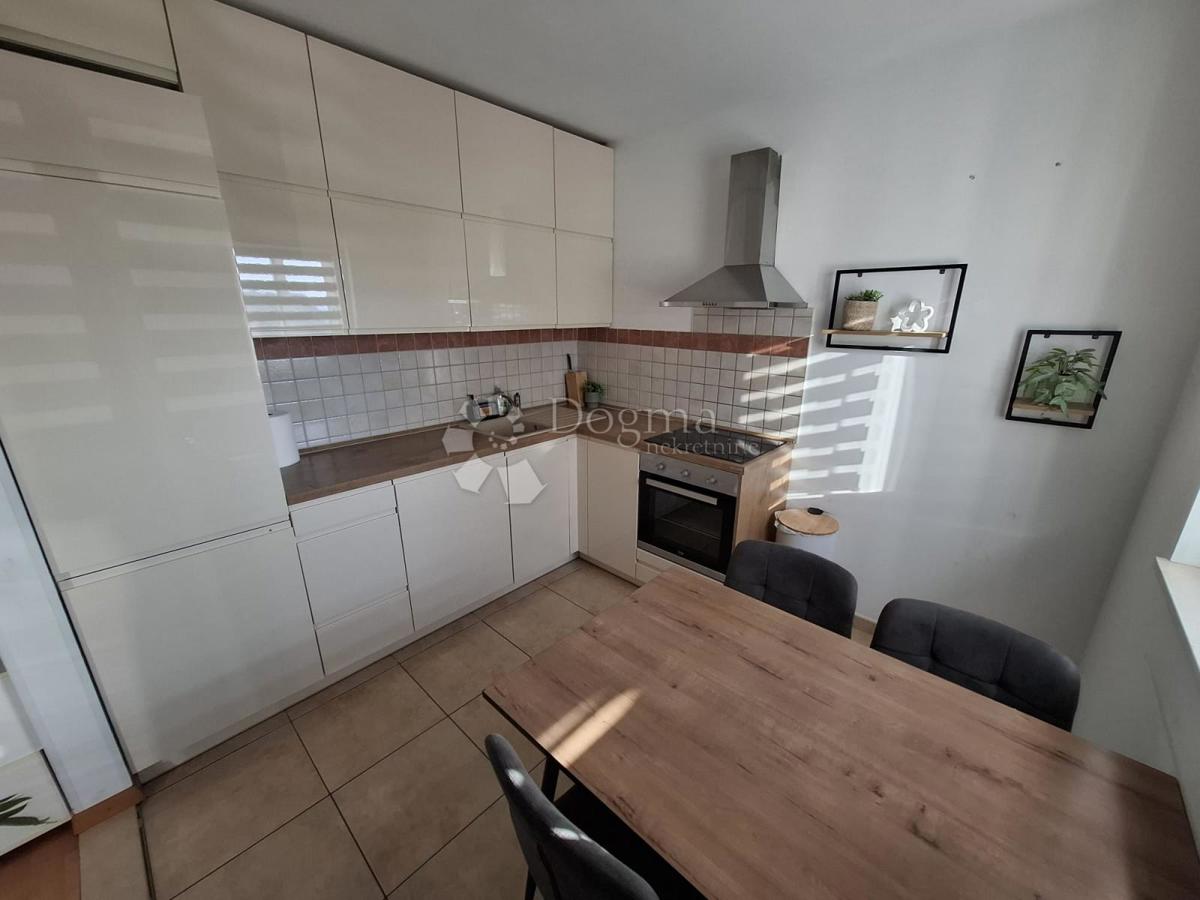 Stanovanje Supetar, 57,50m2