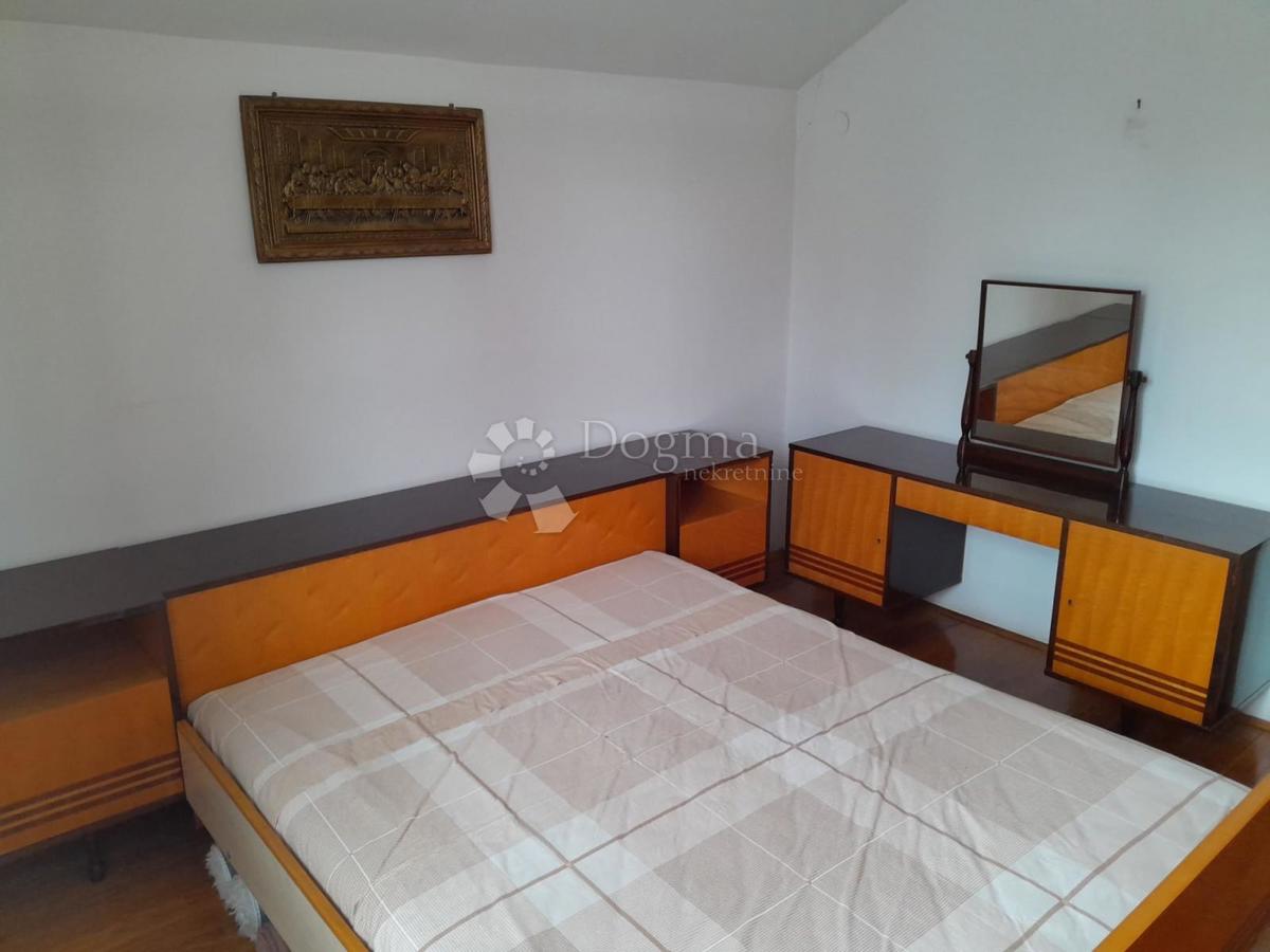 Hiša Centar, Sisak, 204m2