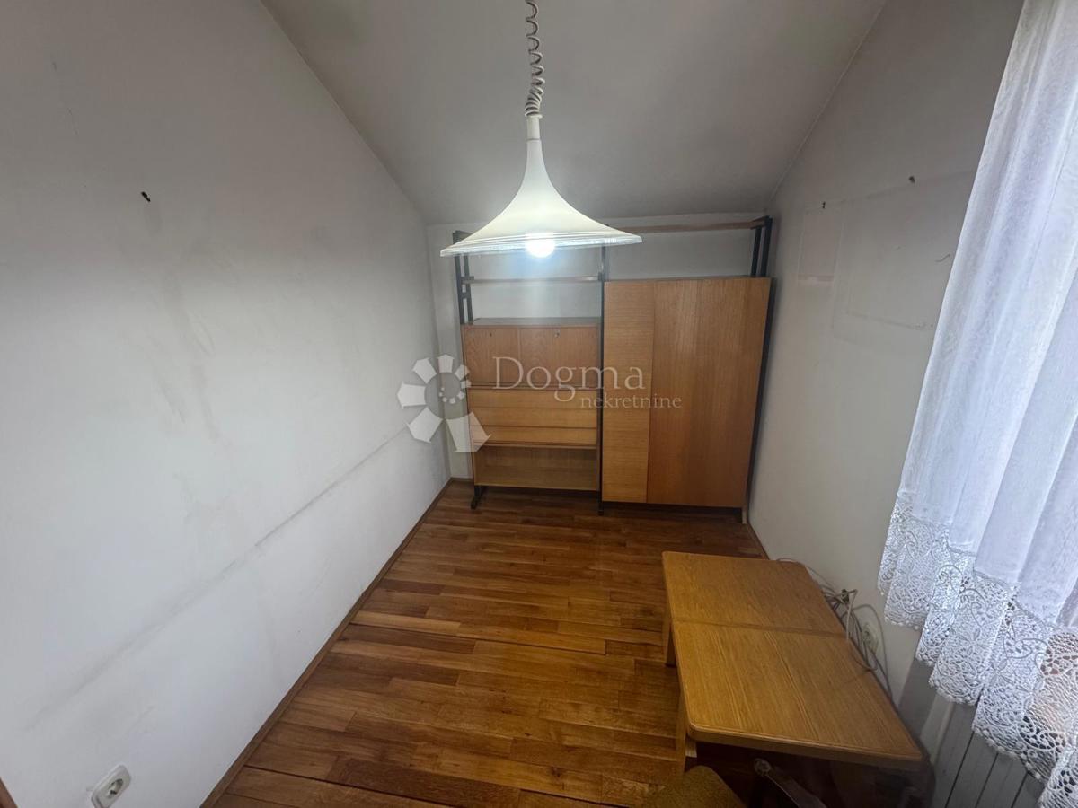 Hiša Centar, Sisak, 204m2
