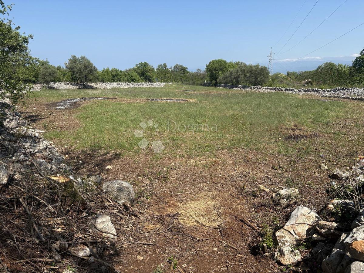 Zazidljivo zemljišče Rasopasno, Dobrinj, 591m2