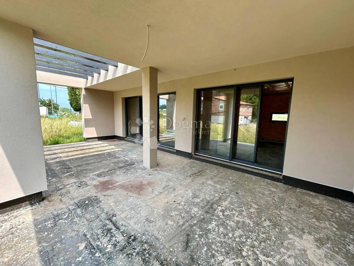 Hiša Sveti Lovreč, 180m2