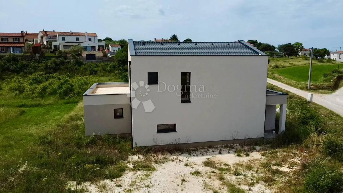 Hiša Sveti Lovreč, 180m2