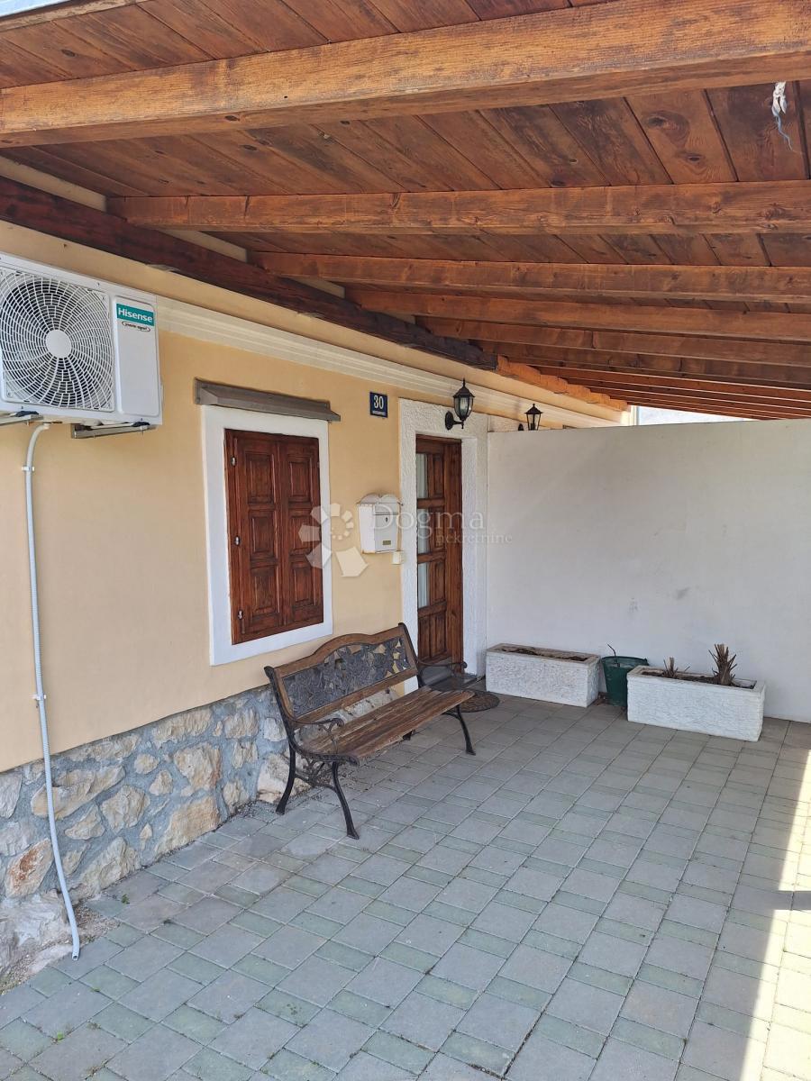 Hiša Omišalj, 82m2