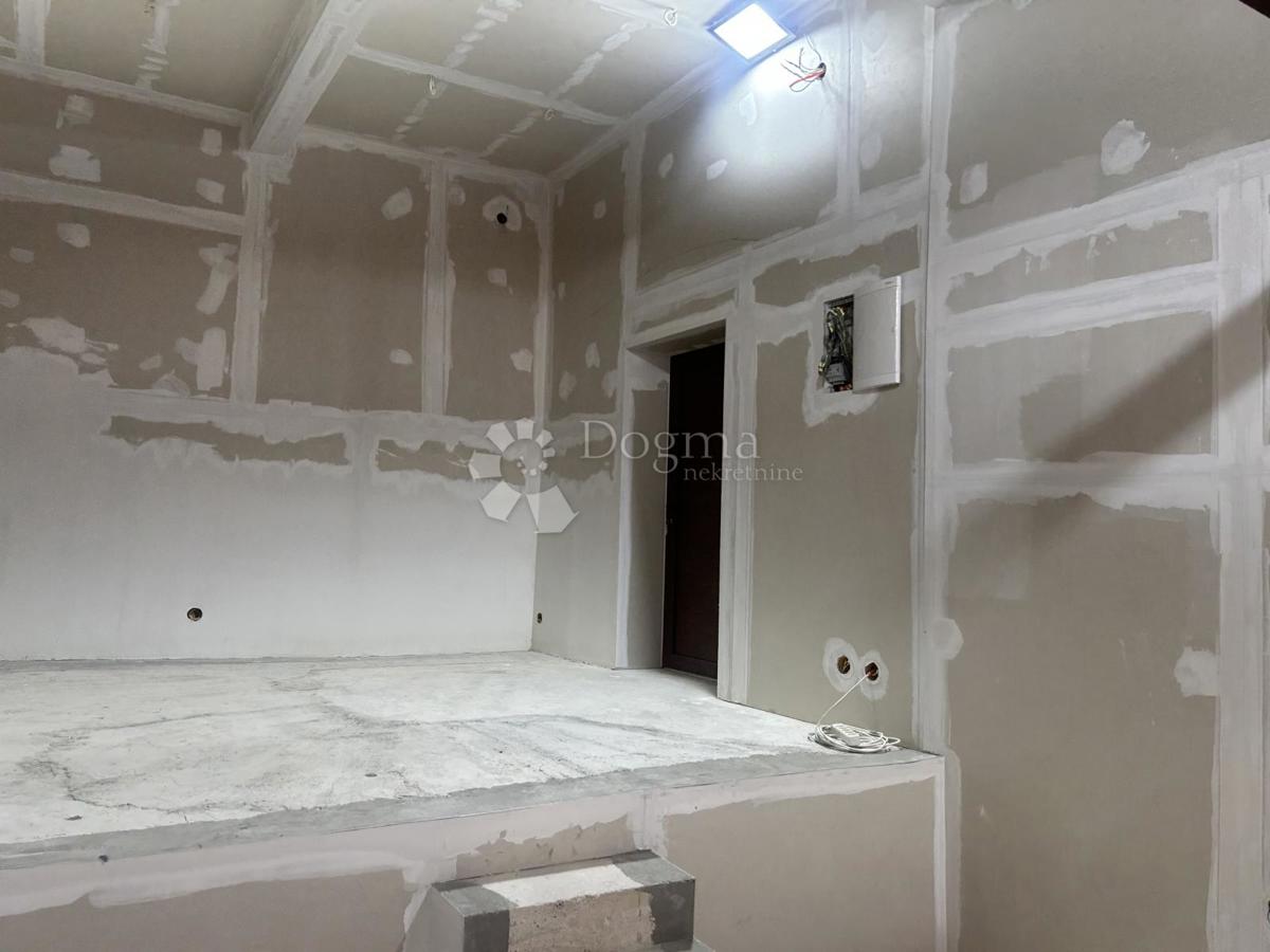 Poslovni prostor Volosko, Opatija, 85,60m2