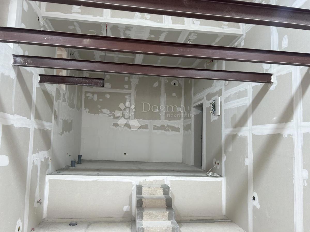 Poslovni prostor Volosko, Opatija, 85,60m2