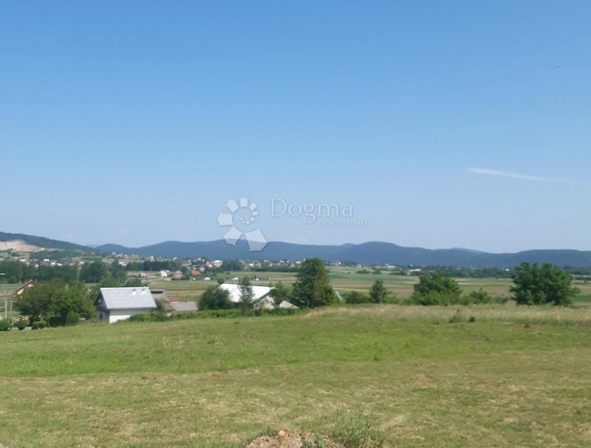 Zazidljivo zemljišče Ogulin, 1.021m2