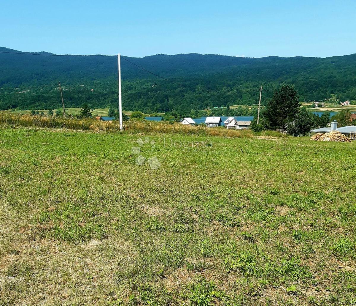Zazidljivo zemljišče Ogulin, 1.021m2