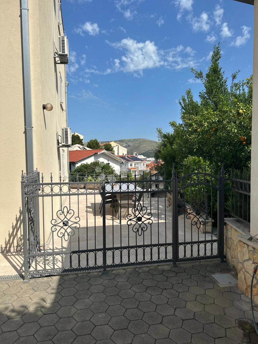 Hiša Mastrinka, Trogir - Okolica, 156m2