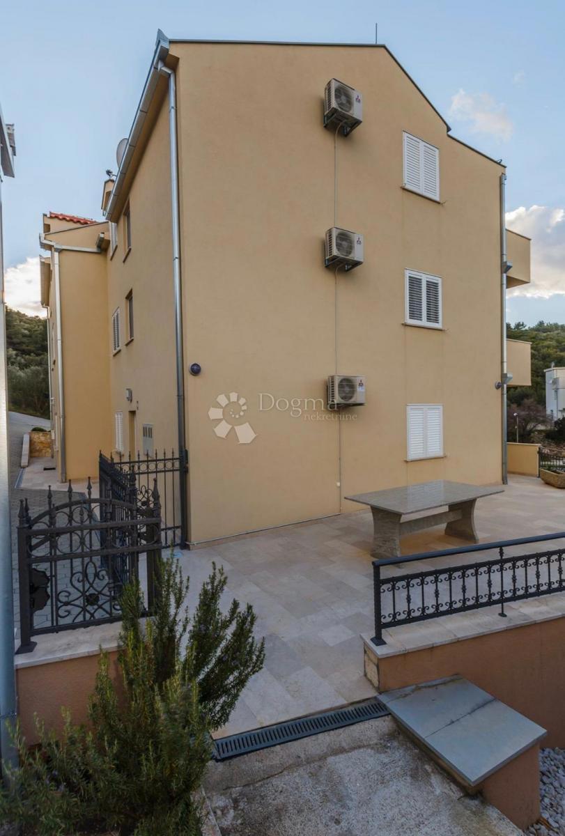 Hiša Mastrinka, Trogir - Okolica, 156m2
