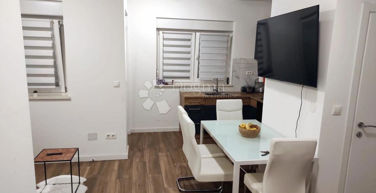 Odprto stanovanje 52 m2 s teraso in garažo – Kastav