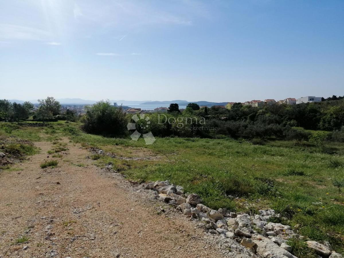 Zemljišče Vodice, 686m2
