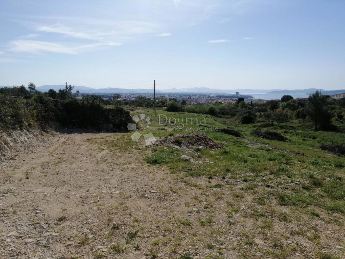 Zemljišče Vodice, 686m2