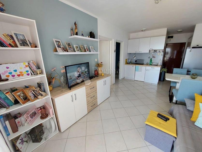 Apartma Karlobag, 46m2
