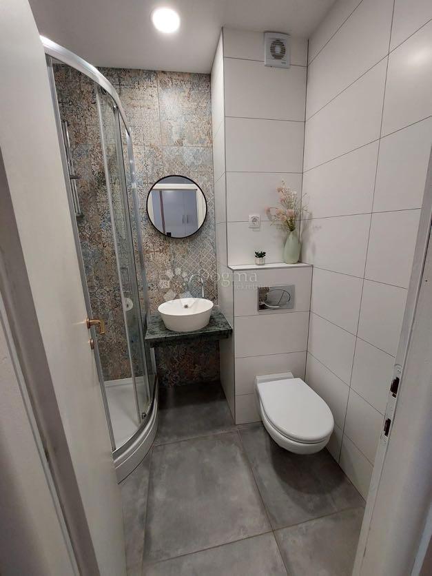Apartma Karlobag, 46m2
