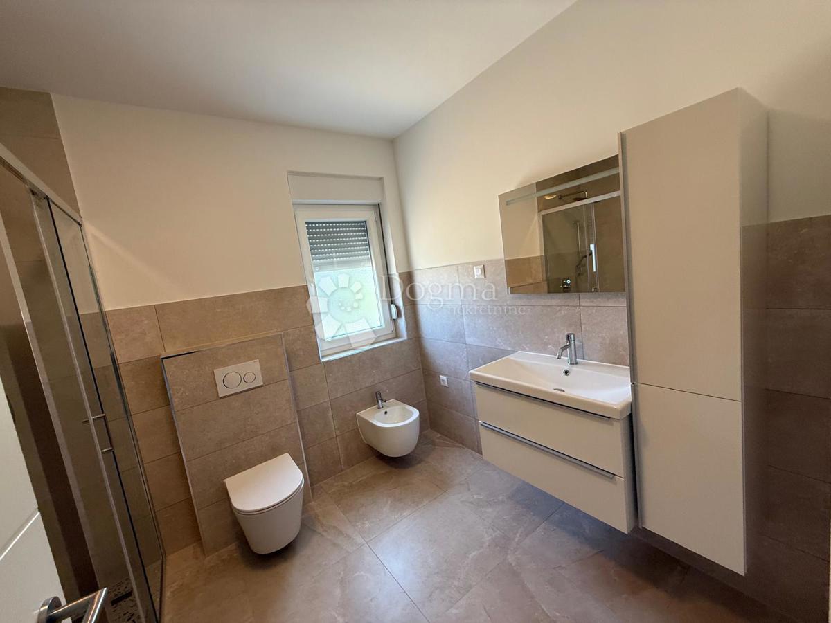 Hiša Vir, 370m2